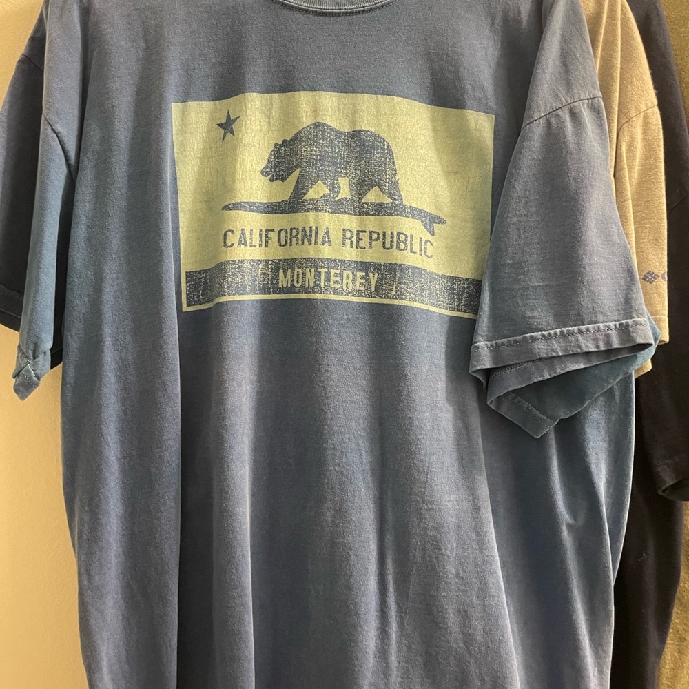 T-Shirt Bundle - (15 for $30) - Picture 16 of 16